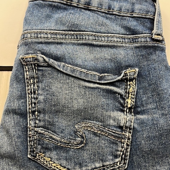 Silver Jeans Suki Capri Mid Rise Size 29 - Picture 11 of 16